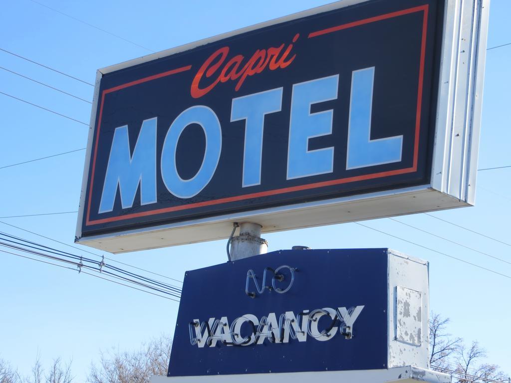 سكوتسبلوف Capri Motel المظهر الخارجي الصورة